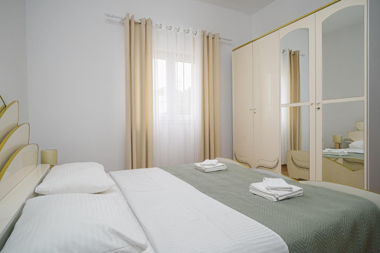 Apartman Rusula โวดีเซ ภายนอก รูปภาพ
